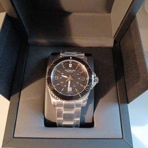 Victronix Swiss army watch